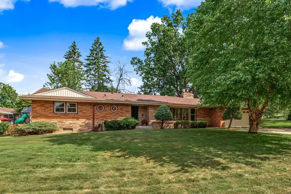 2918 Armour TER, Saint Anthony, MN 55418