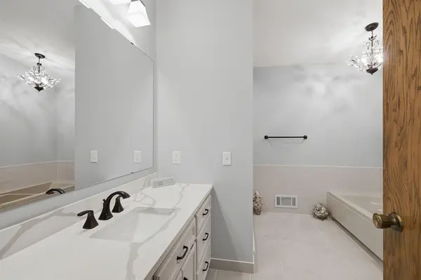 13036 Ottawa DR, Savage, MN 55378