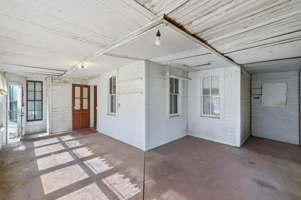 400 W Main ST, Belle Plaine, MN 56011