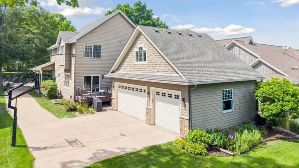 238 Broadway AVE N, Wayzata, MN 55391
