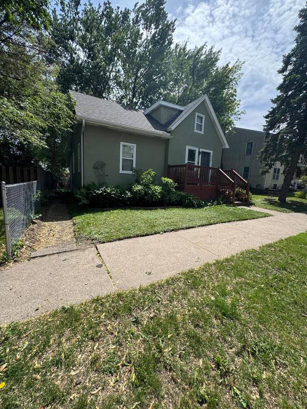 878 Monroe CT, Saint Paul, MN 55102