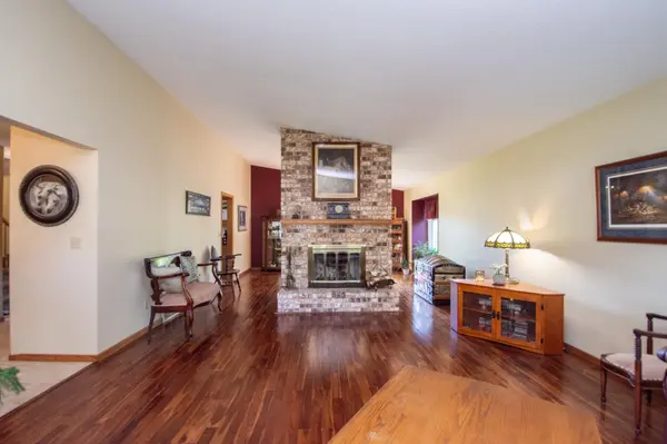 3401 Par ST N, Fargo, ND 58102