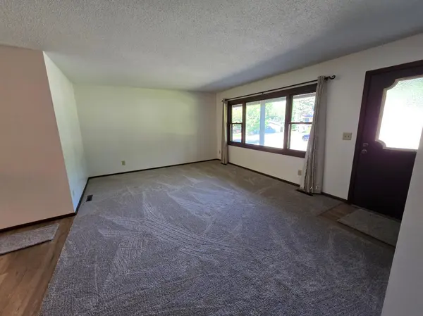 409 Main ST S, Saint Michael, MN 55376