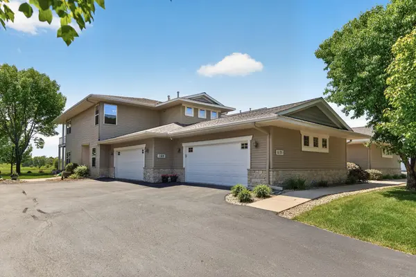 1171 Gallery LN, Chaska, MN 55318