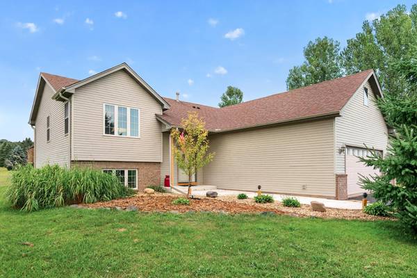 853 217th ST, Osceola, WI 54020