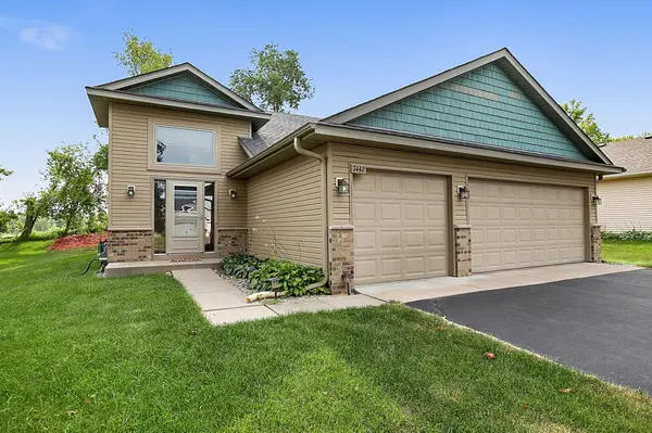 7442 Large AVE NE, Albertville, MN 55301