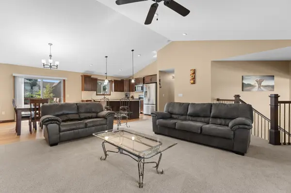 870 Portsmith DR NW, Rochester, MN 55901