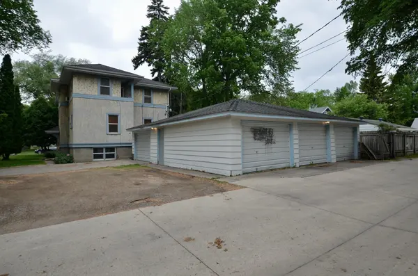 1205 4th ST N, Fargo, ND 58102