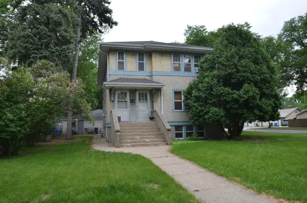 1205 4th ST N, Fargo, ND 58102
