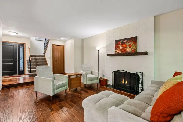 8823 Basswood RD, Eden Prairie, MN 55344