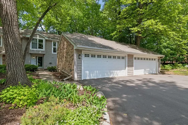 8823 Basswood RD, Eden Prairie, MN 55344