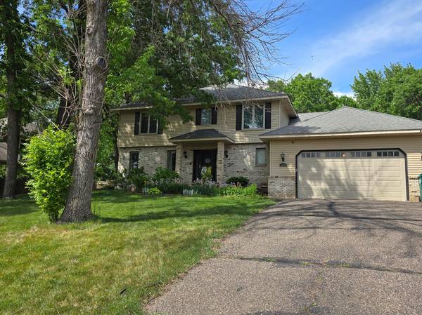 1435 138th AVE NW, Andover, MN 55304