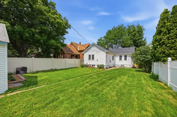 410 Superior ST, Saint Paul, MN 55102
