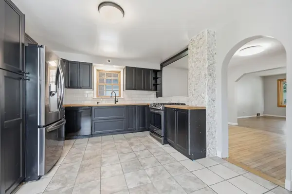 410 Superior ST, Saint Paul, MN 55102
