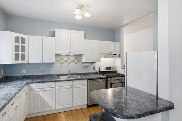 3721 Grand AVE S #2, Minneapolis, MN 55409