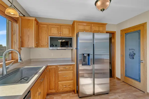 1757 Trentwood DR, Sartell, MN 56377