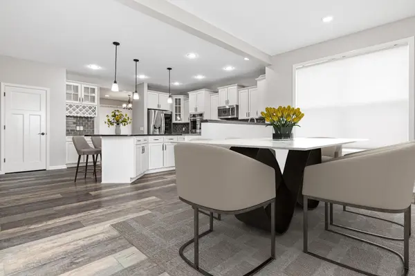 18072 Hyde Park AVE, Lakeville, MN 55044