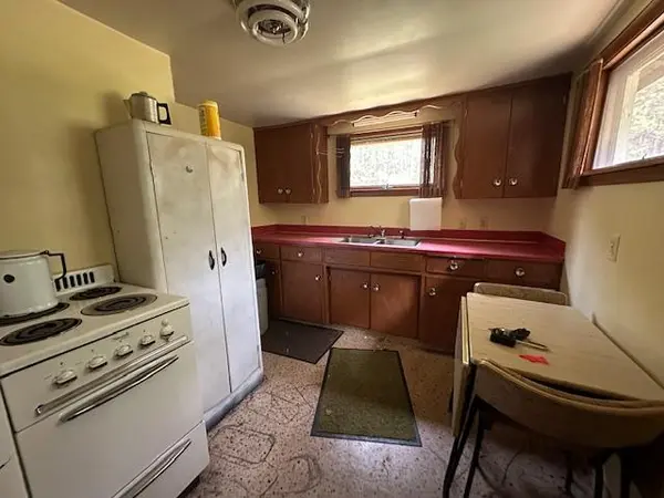 7189 Jola Rd RD, Eveleth, MN 55734