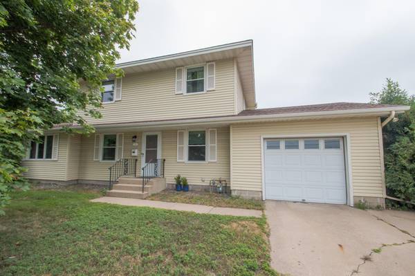 7524 Noble AVE N, Brooklyn Park, MN 55443