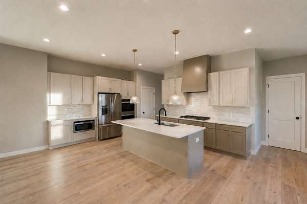 1407a Mineral Springs Pkwy, Owatonna, MN 55060