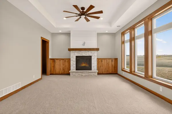 L3B2 Miller Pl NW, Rochester, MN 55901