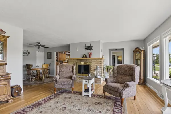 605 8th AVE NE, Valley City, ND 58072