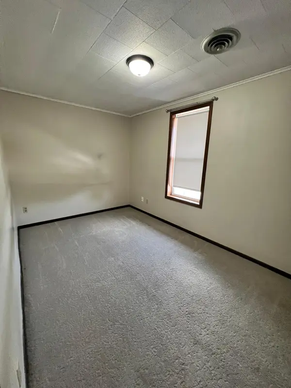 617 W 3rd ST, Madison, MN 56256