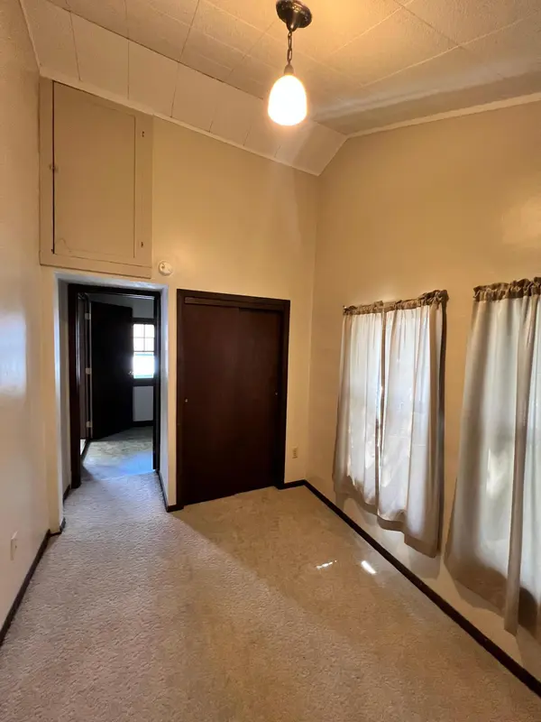 617 W 3rd ST, Madison, MN 56256