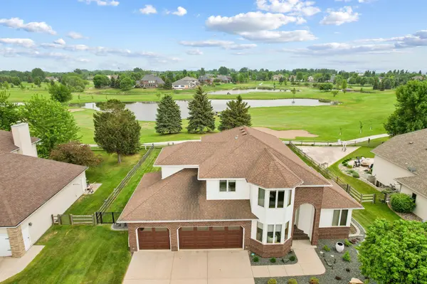 4744 Rose Creek Pkwy S, Fargo, ND 58104