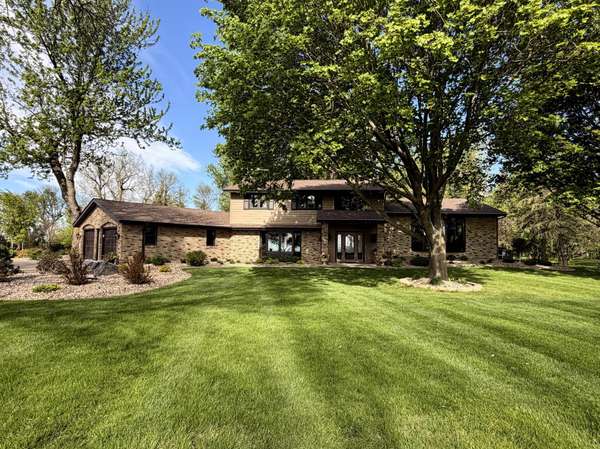 41347 US Hwy 71 N, Windom, MN 56101