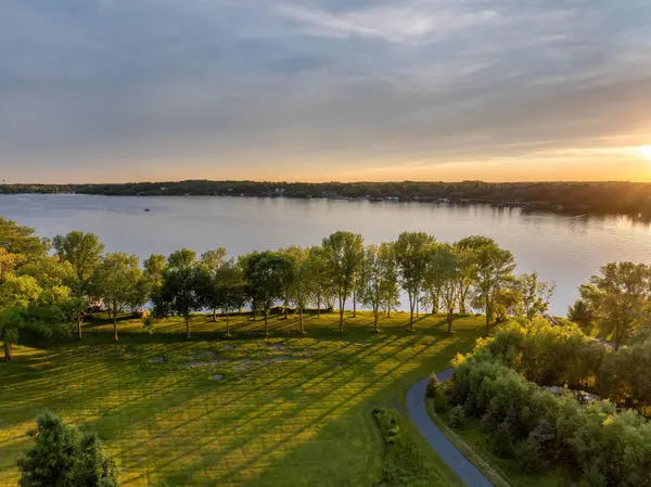 1365 Bracketts Point RD, Wayzata, MN 55391