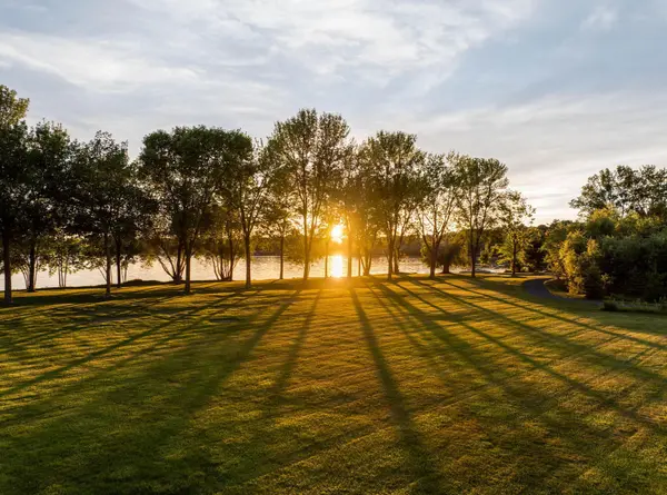 1365 Bracketts Point RD, Wayzata, MN 55391
