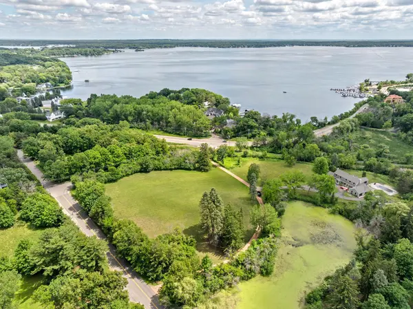 1445 Fox ST, Wayzata, MN 55391