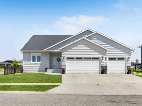 4500 Blue Stem WAY, Moorhead, MN 56560