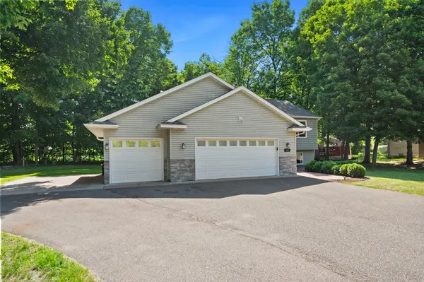 842 Colby ST, Taylors Falls, MN 55084