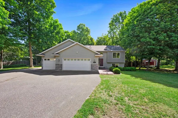 842 Colby ST, Taylors Falls, MN 55084