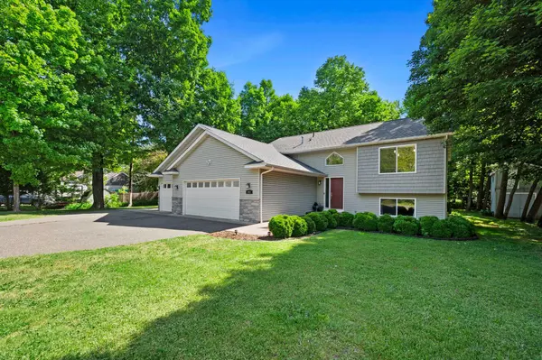 842 Colby ST, Taylors Falls, MN 55084