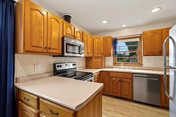 6844 Queen AVE S, Richfield, MN 55423