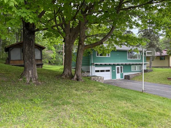 121 W Buffalo ST, Duluth, MN 55811