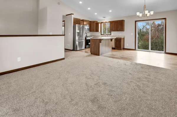 2582 Topaz ST, Saint Augusta, MN 56301