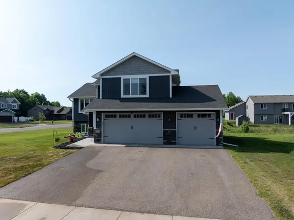 8255 384th TRL, North Branch, MN 55056