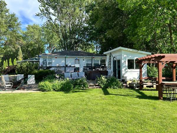 7993 Grunwald AVE NW, Maple Lake, MN 55358