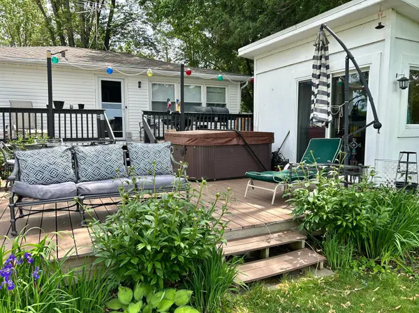 7993 Grunwald AVE NW, Maple Lake, MN 55358