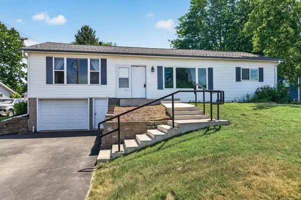 30325 Elm ST, Lindstrom, MN 55045