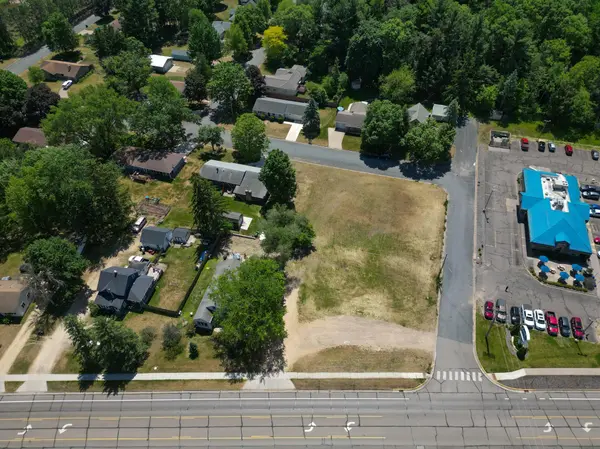 1406 Stout RD, Menomonie, WI 54751