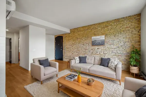2109 Blaisdell AVE #402, Minneapolis, MN 55404
