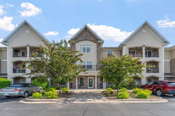15631 Linnet ST NW #3-202, Andover, MN 55304