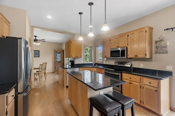 10053 Raleigh CT, Woodbury, MN 55129