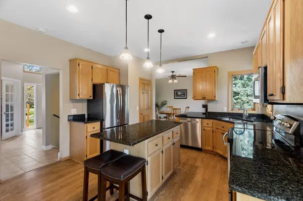 10053 Raleigh CT, Woodbury, MN 55129