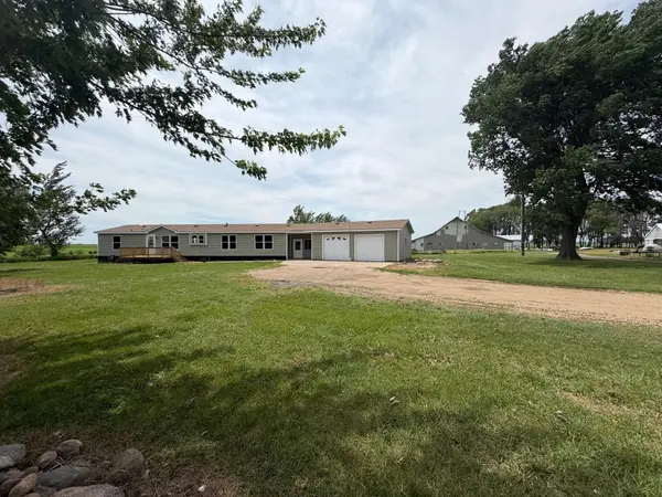 27229 State Highway 264, Worthington, MN 56187